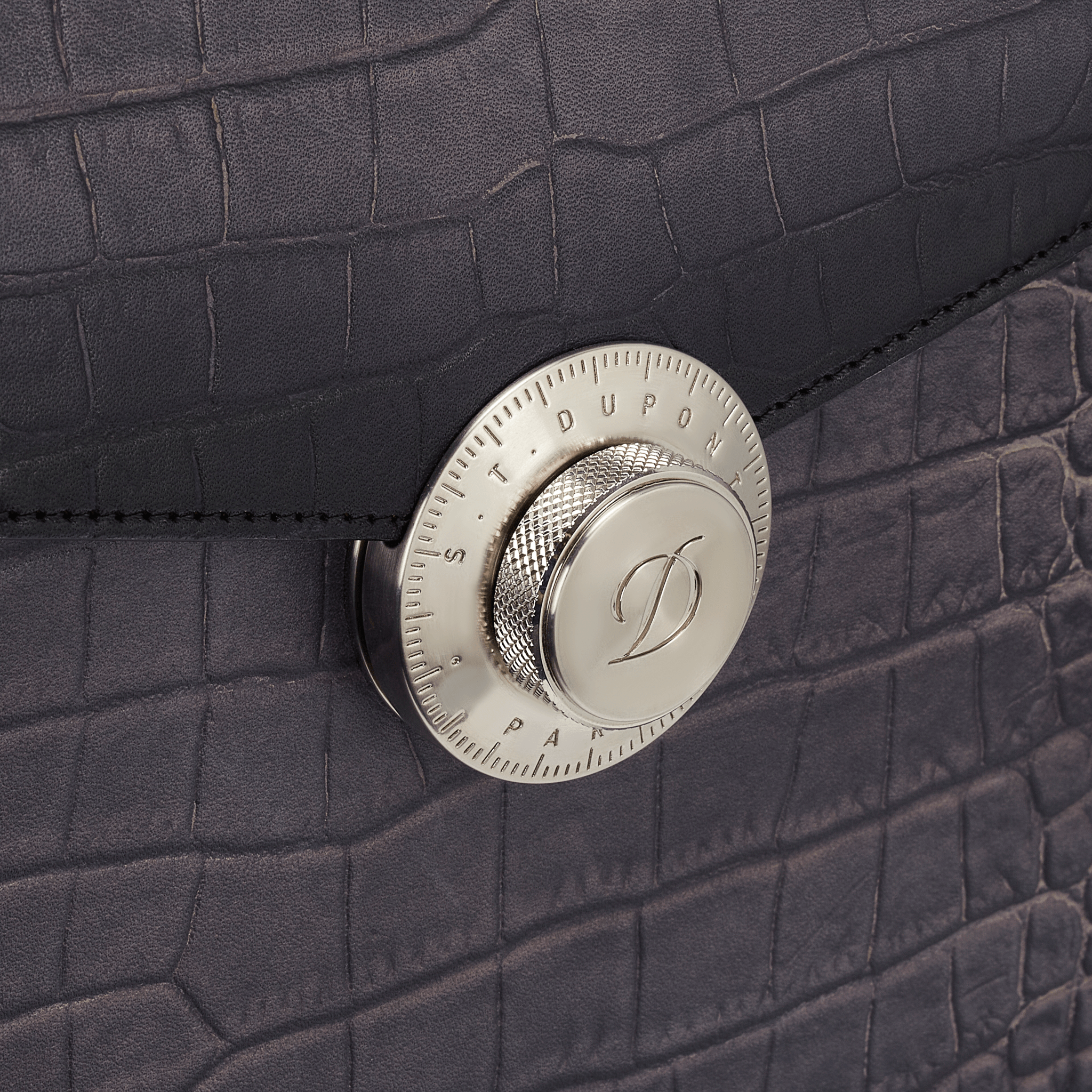 ブリーフケース