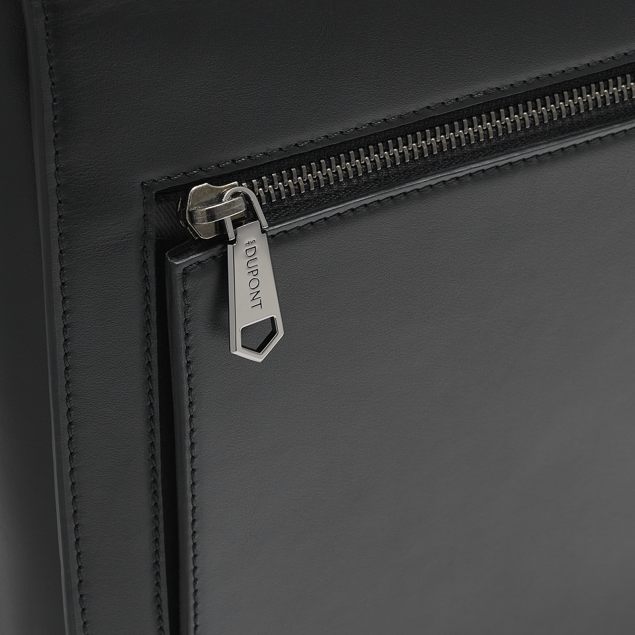 ブリーフケース