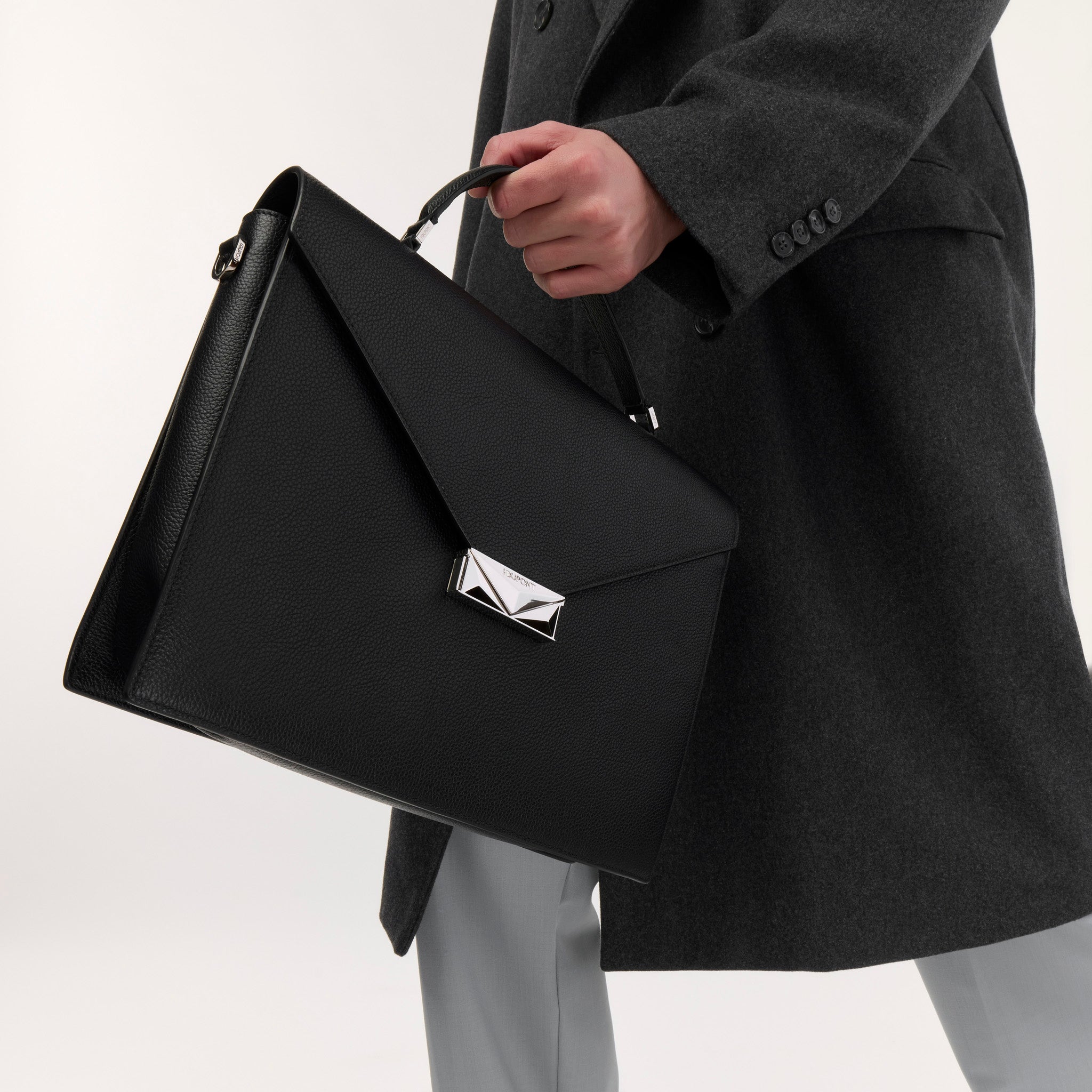 ブリーフケース